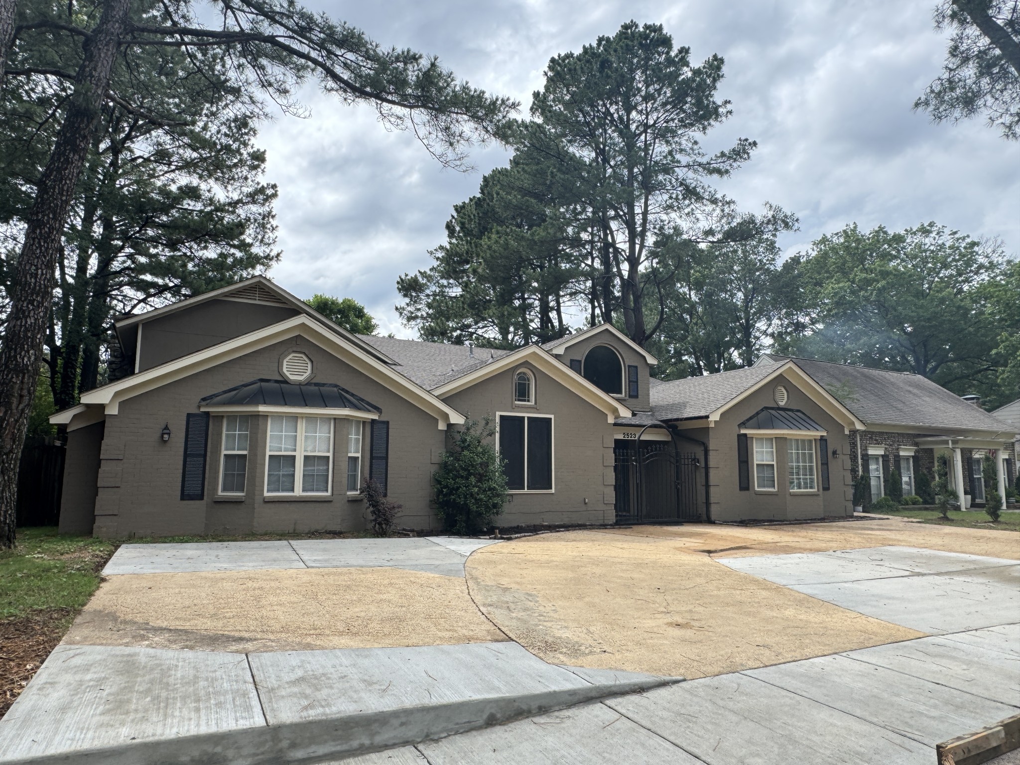 2523 Syon Dr