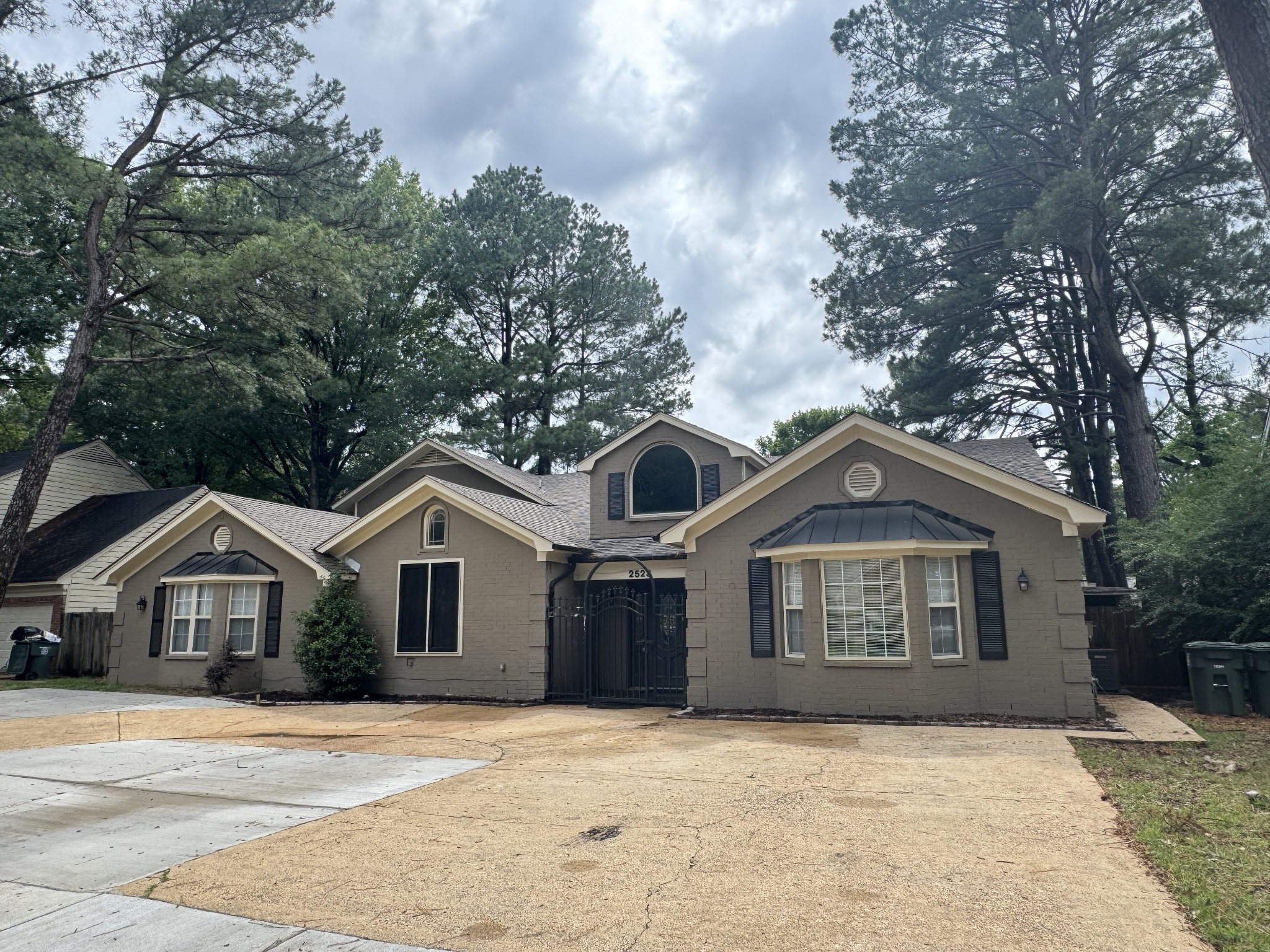 2523 Syon Dr