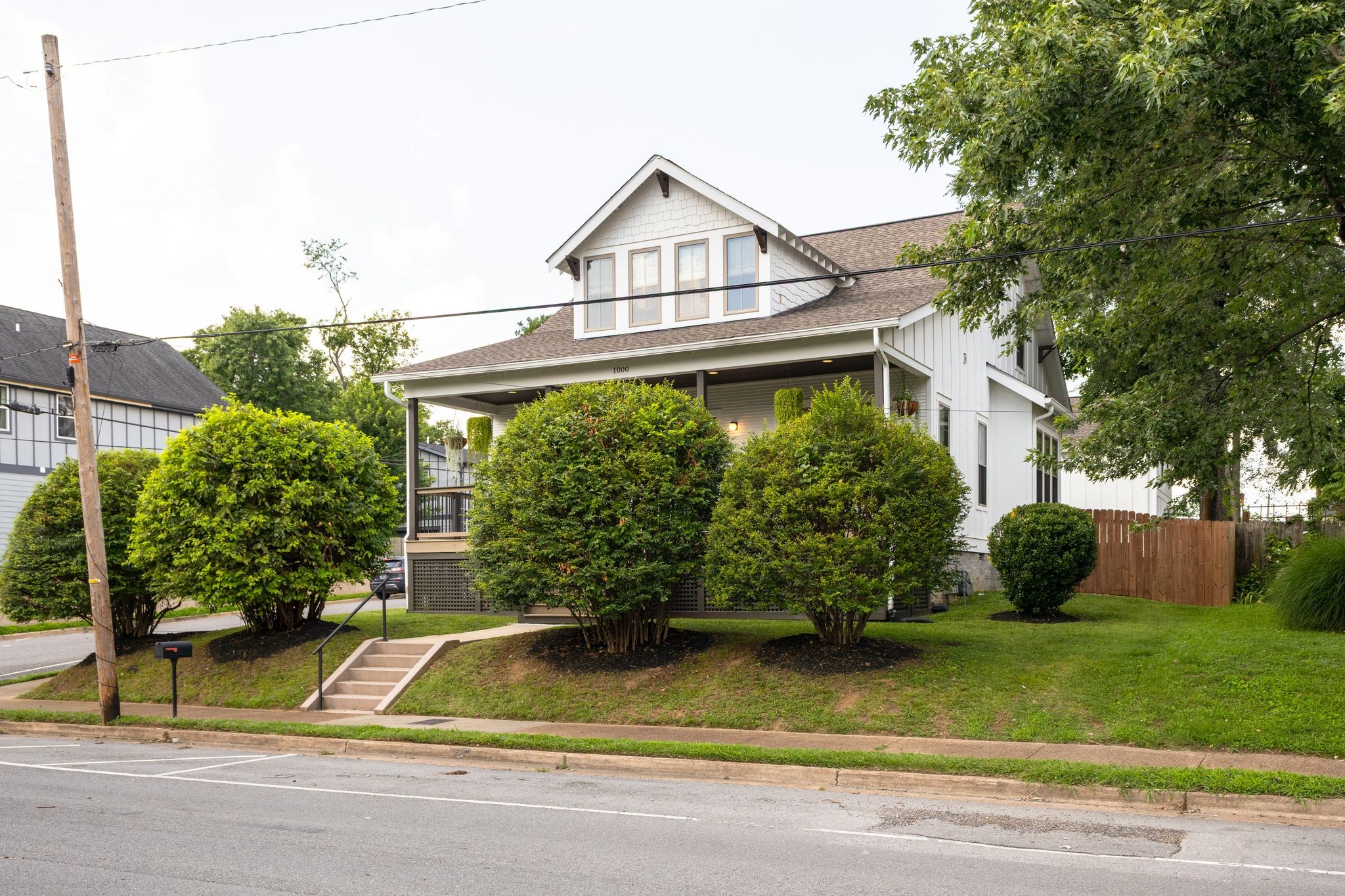 1000 N 6th St