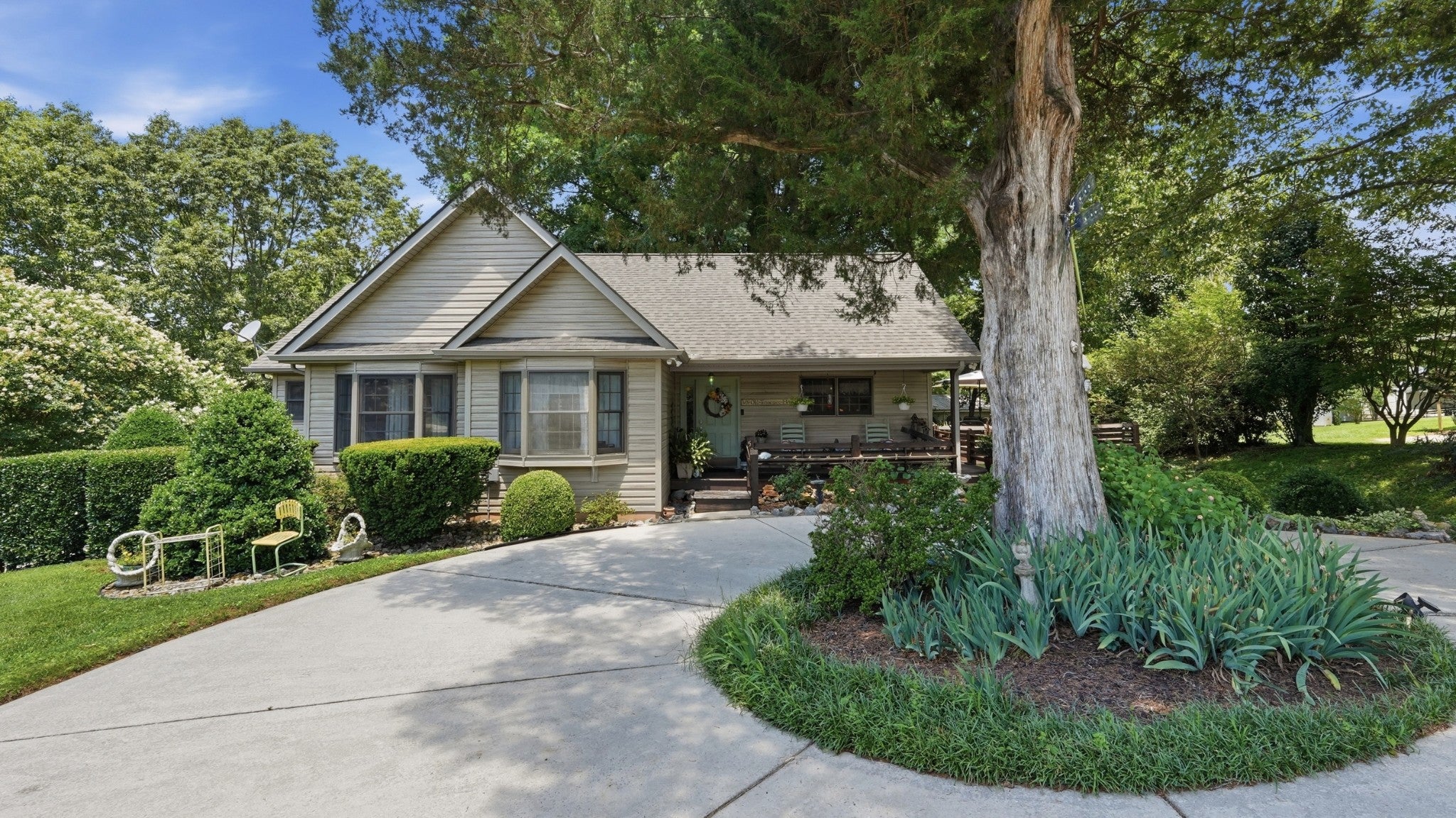 59 Walnut Dr