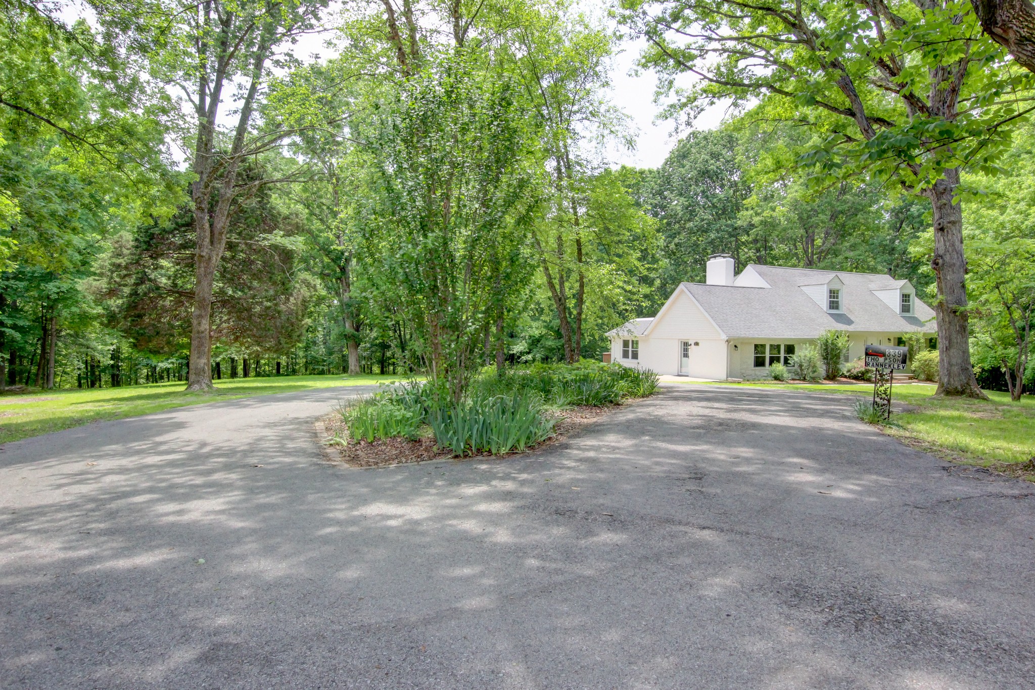339 Thompson Ln