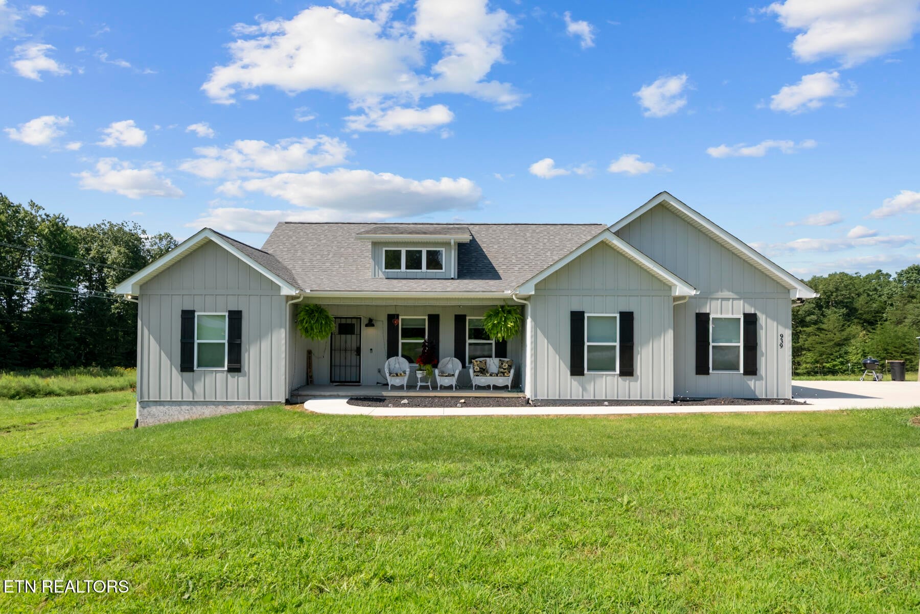 939 Clear Creek Rd