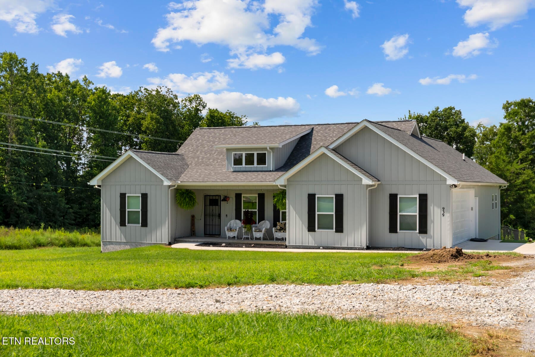 939 Clear Creek Rd