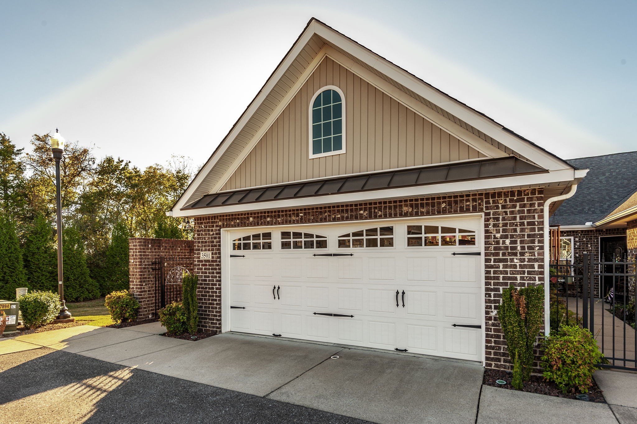 395 Devon Chase Hl 3501