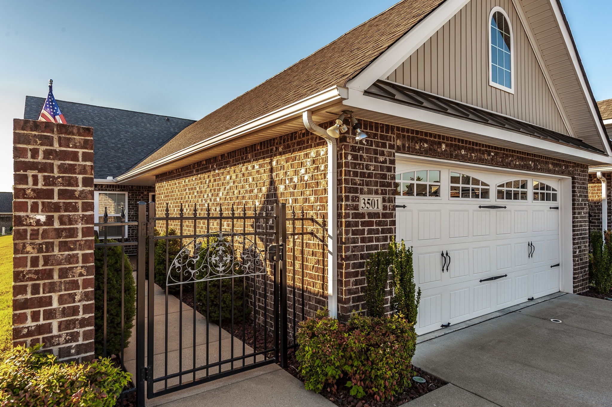 395 Devon Chase Hl 3501