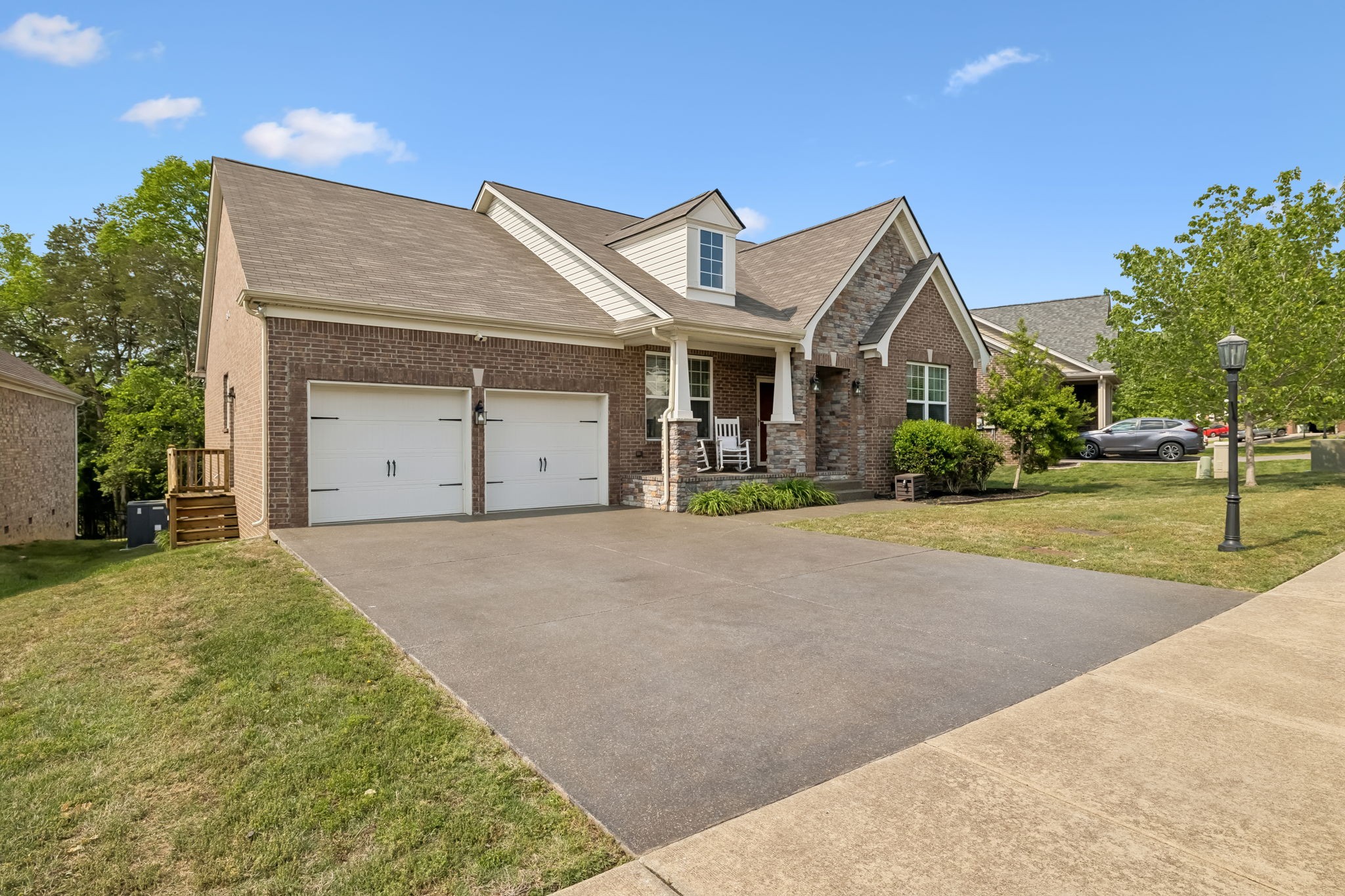 2712 Alvin Sperry Pass