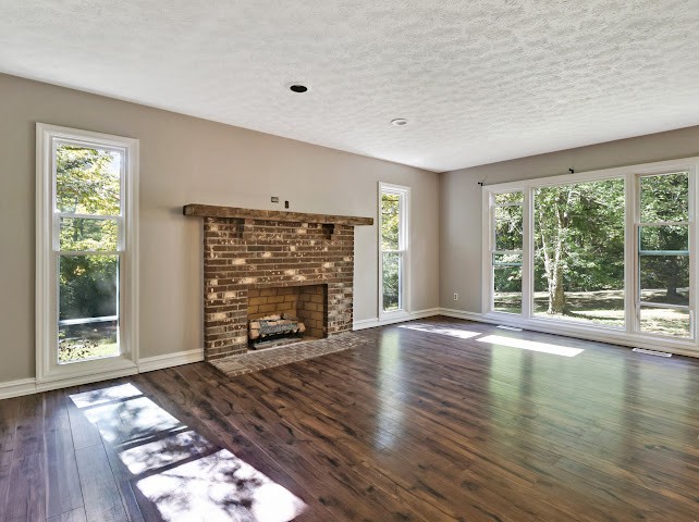 78 Boaz Dr