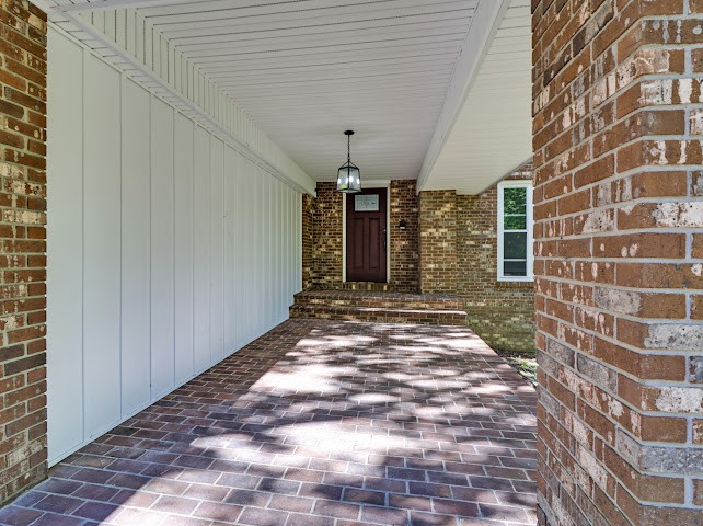 78 Boaz Dr
