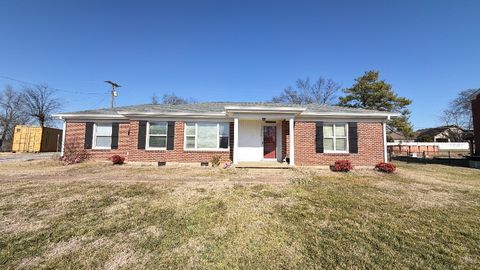 120 Sunset Dr Gallatin TN 37066