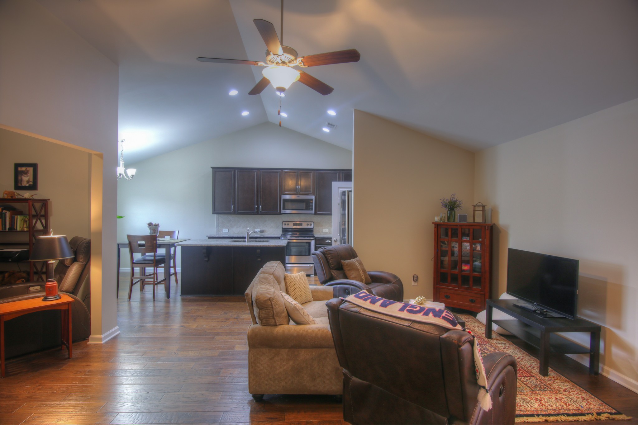 395 Devon Chase Hl 6401