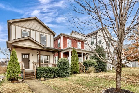 1302A Stainback Ave Nashville TN 37207