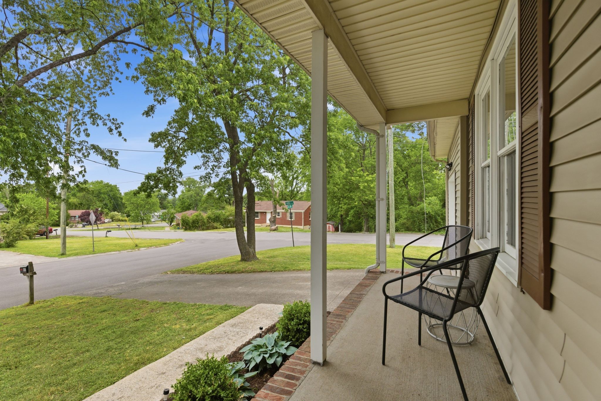 901 Preston Ct