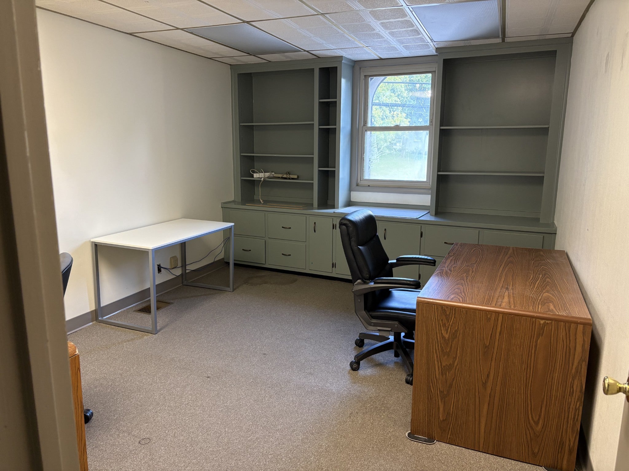 listing at 100 N Main St, Goodlettsville