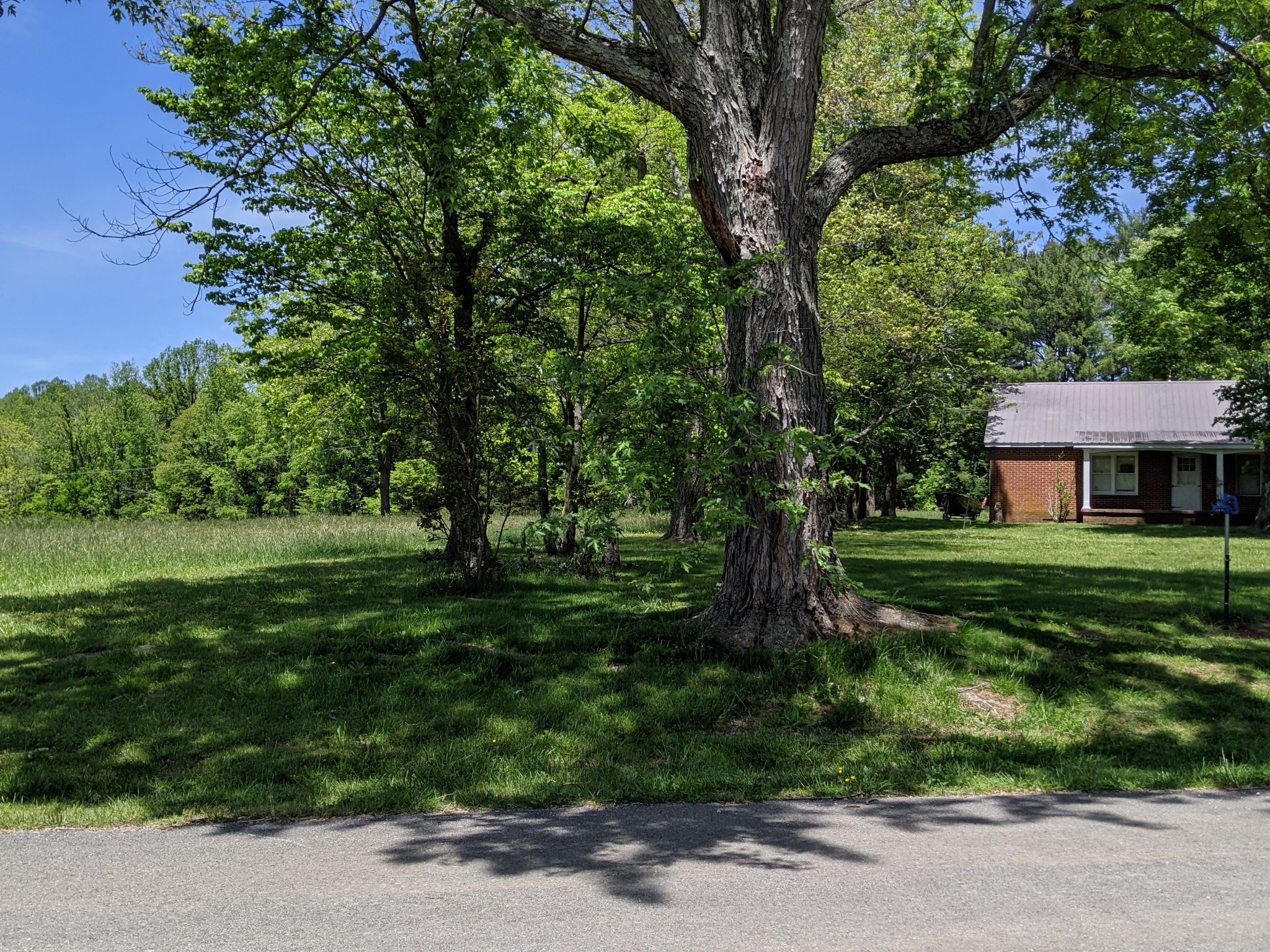 2025 Salem Road North