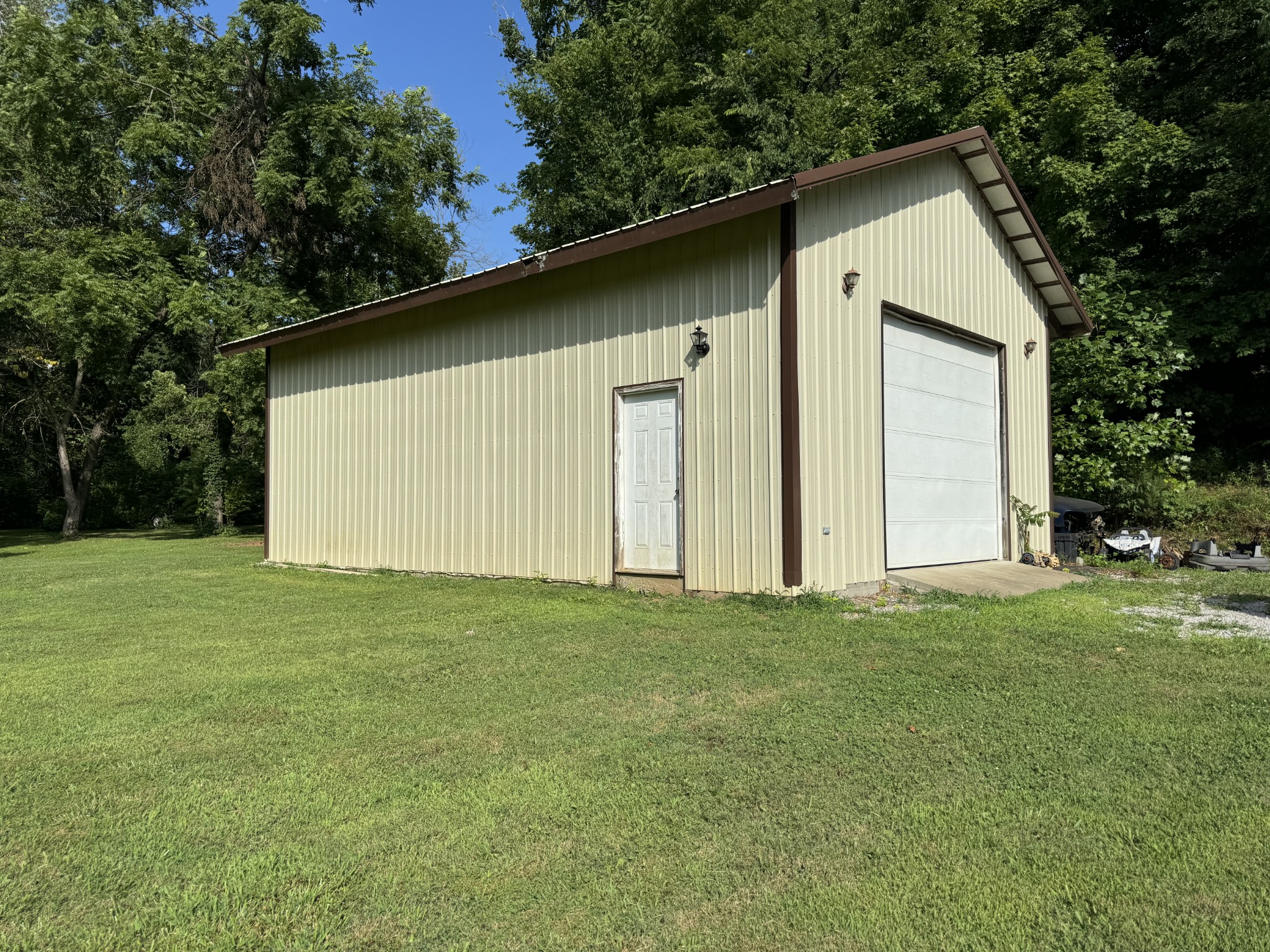 1726 Old Clarksville Pike