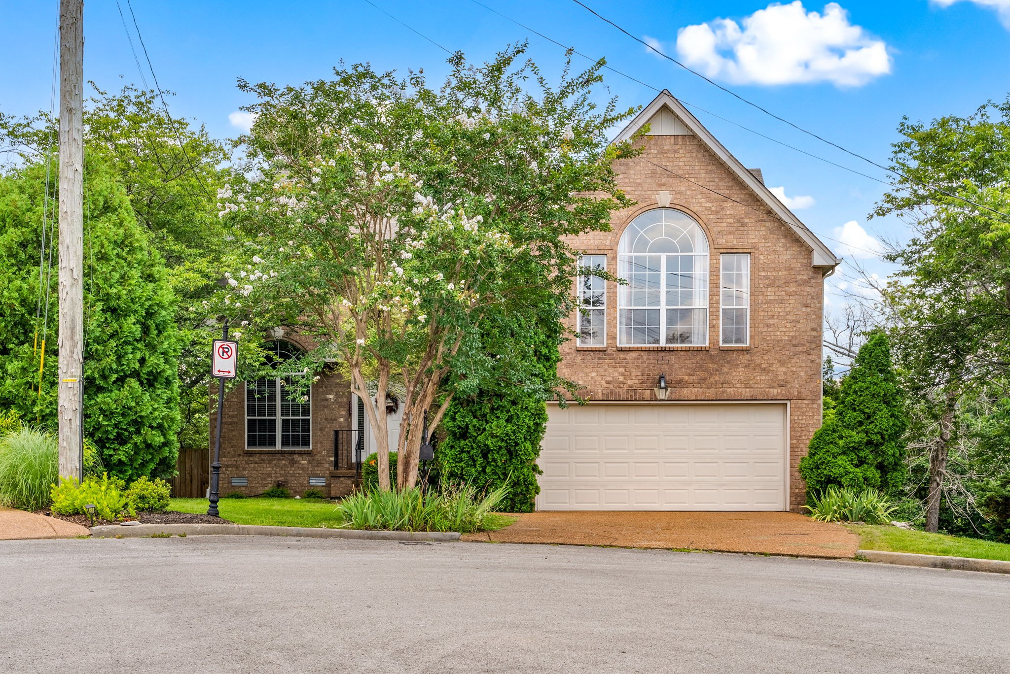 108 Sugarbush Ct