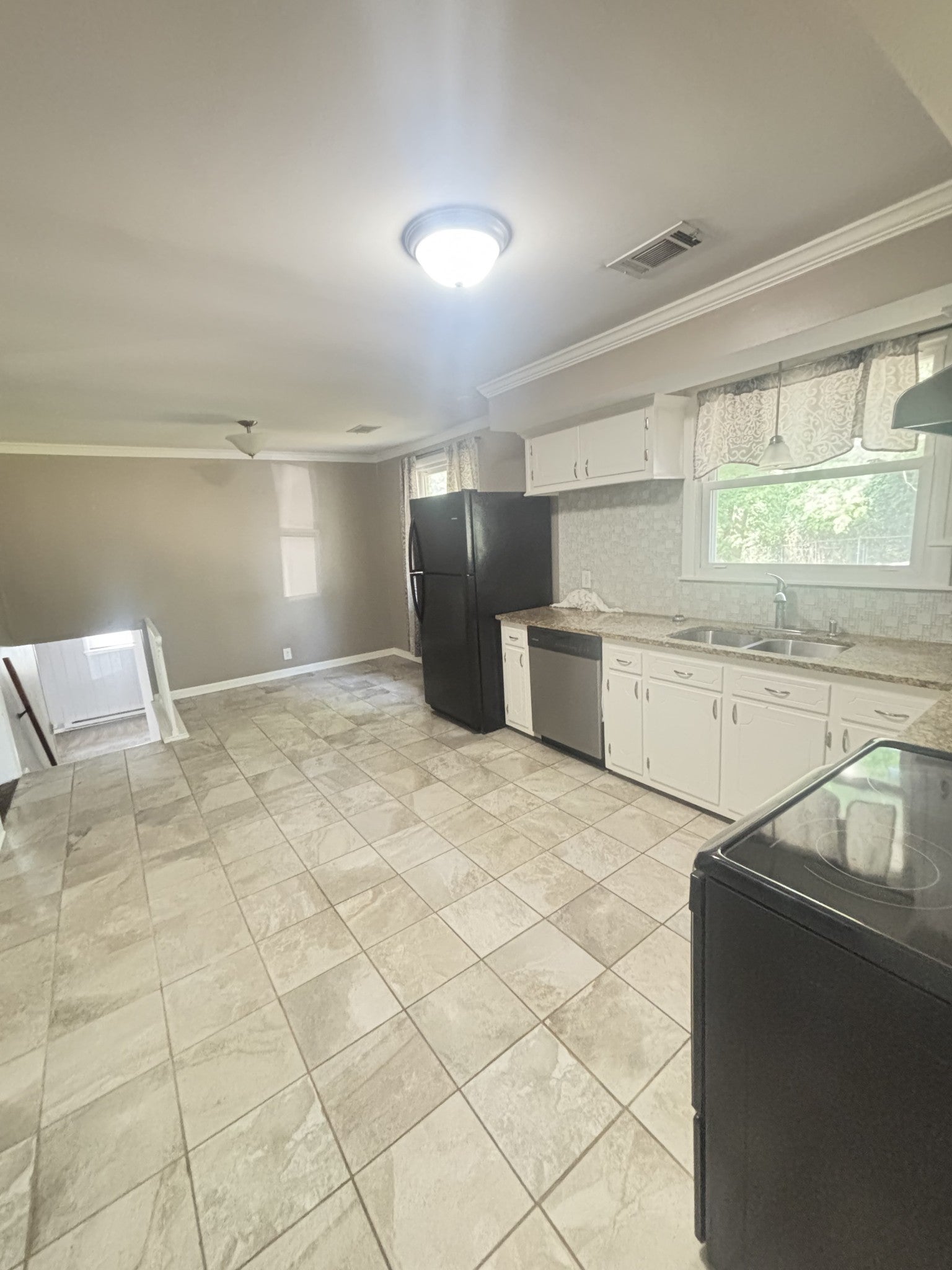 221 Bonnavue Dr
