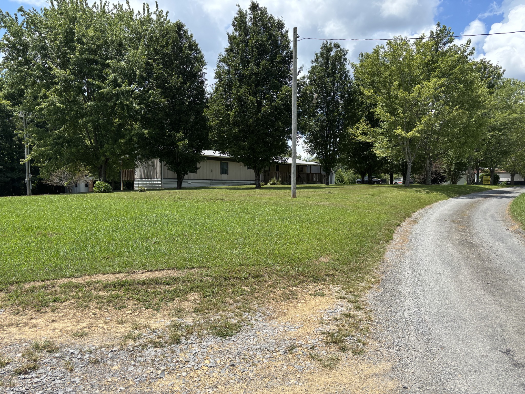 152 Earl Flatt Ln