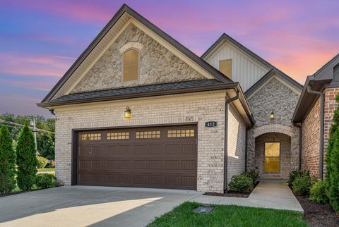 412 W Foxrun Springfield TN 37172