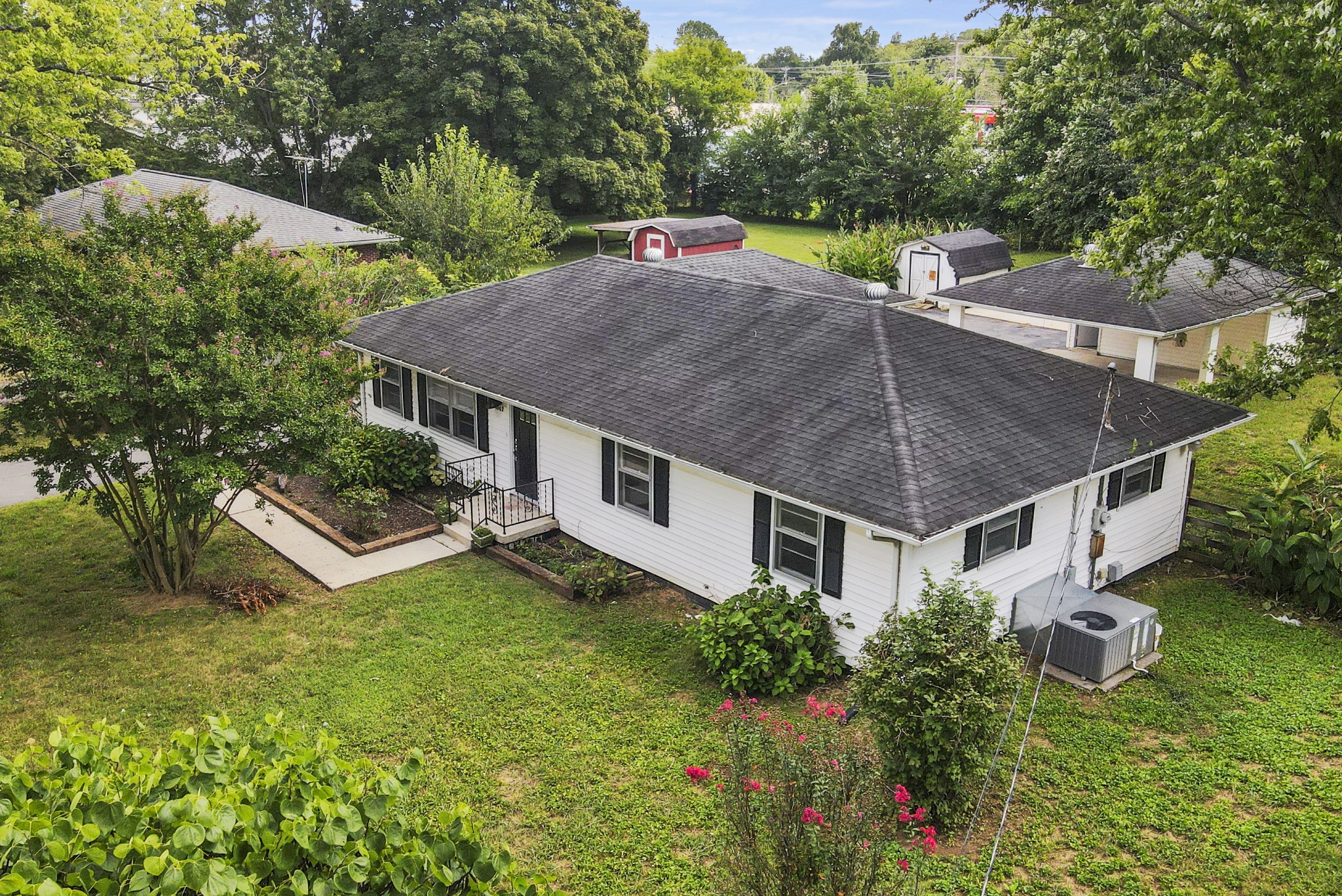 1602 Cypress Dr