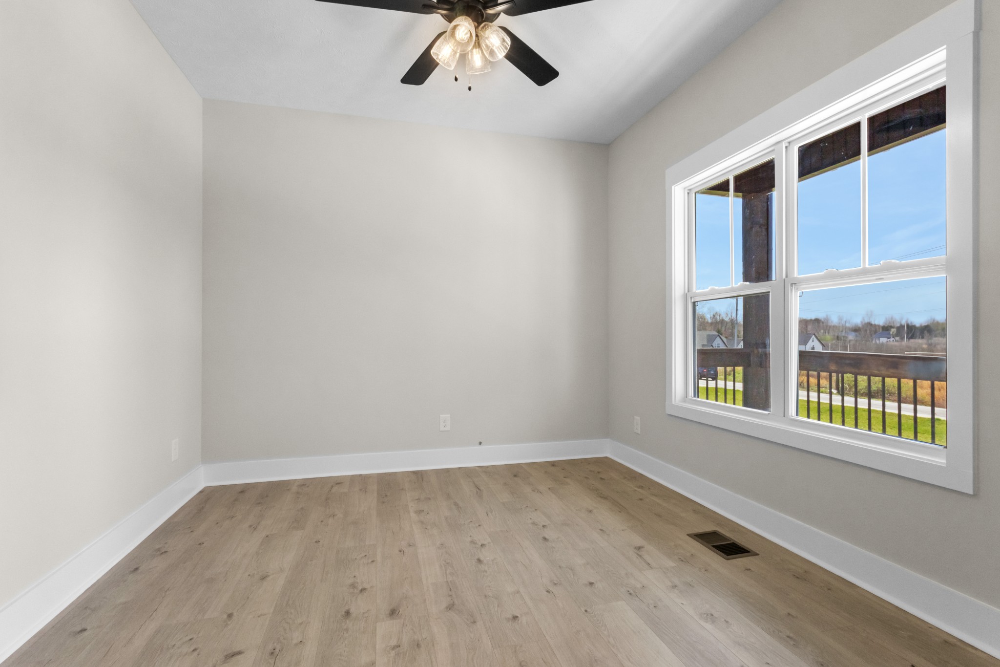 986 Alton Dr