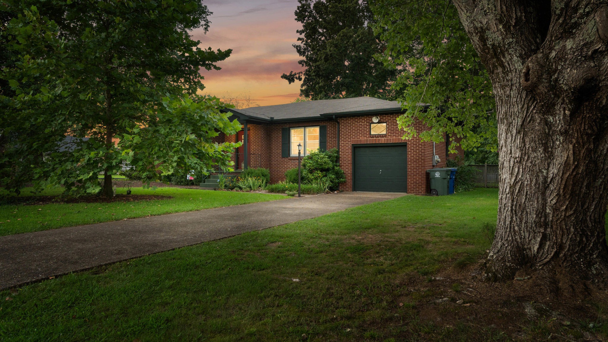 6863 Robin Drive