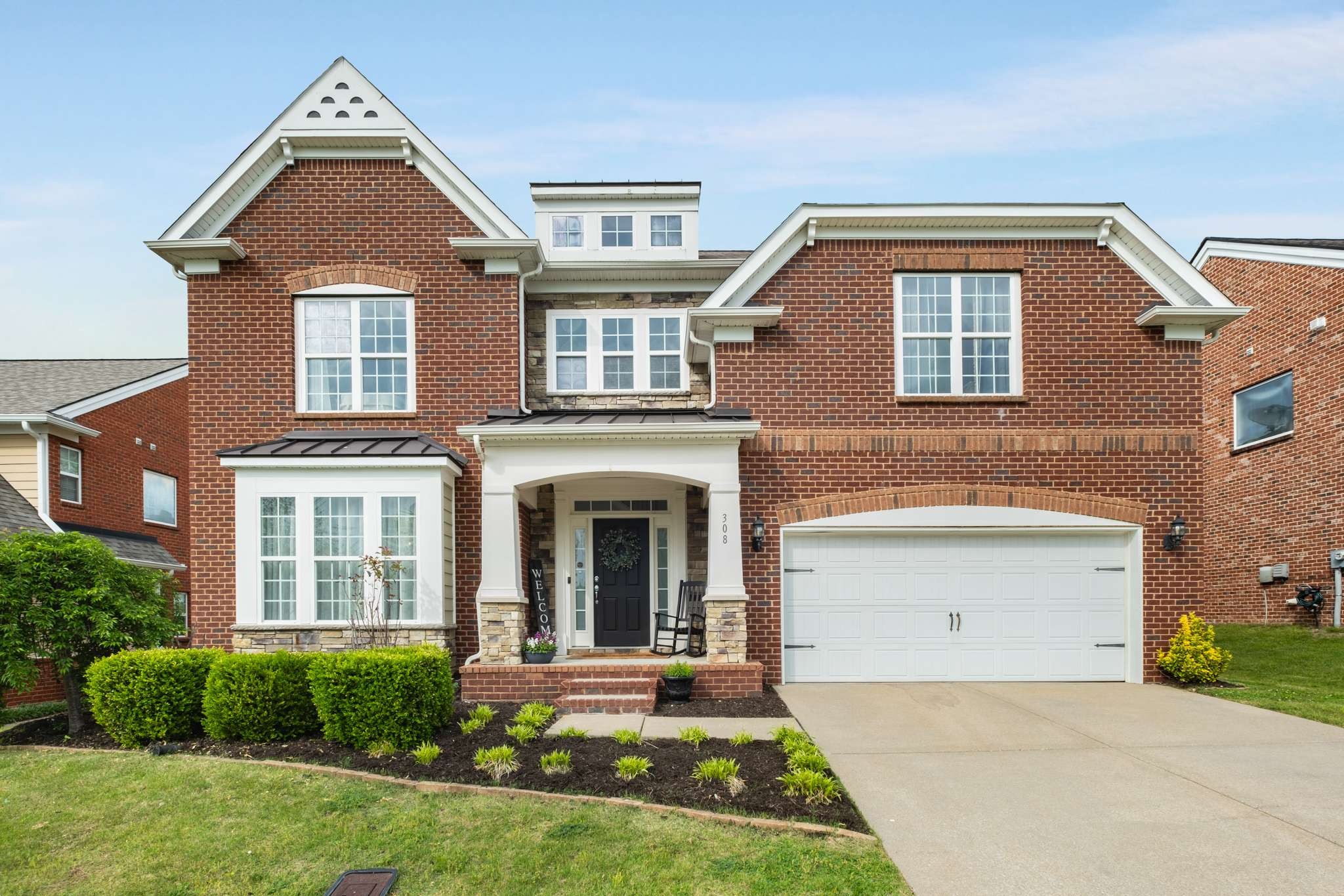 308 Valleyview Dr