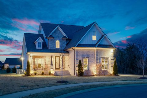 455 Huntington Dr Lebanon TN 37087