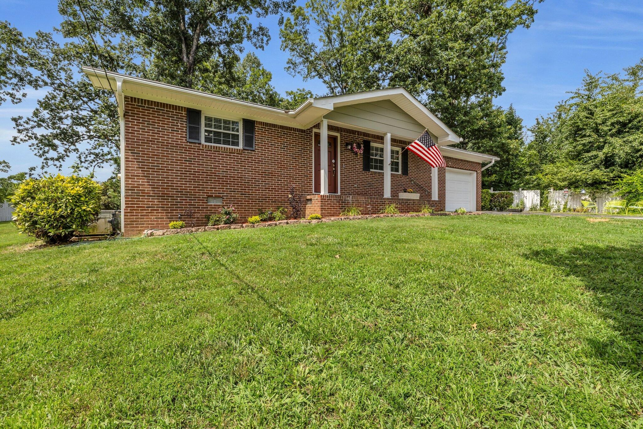 1235 Northern Court