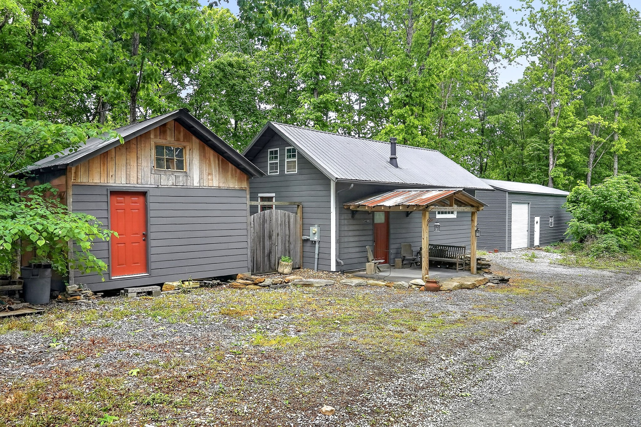 883 Rock Springs Rd