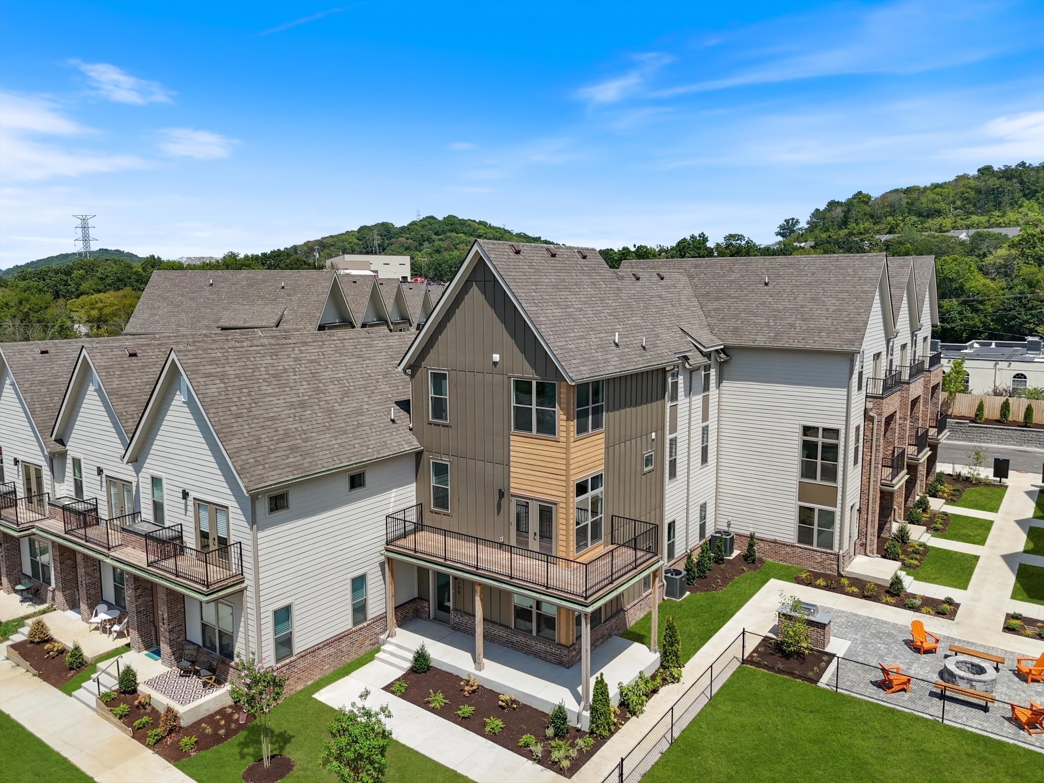 7341 Charlotte Pike 109