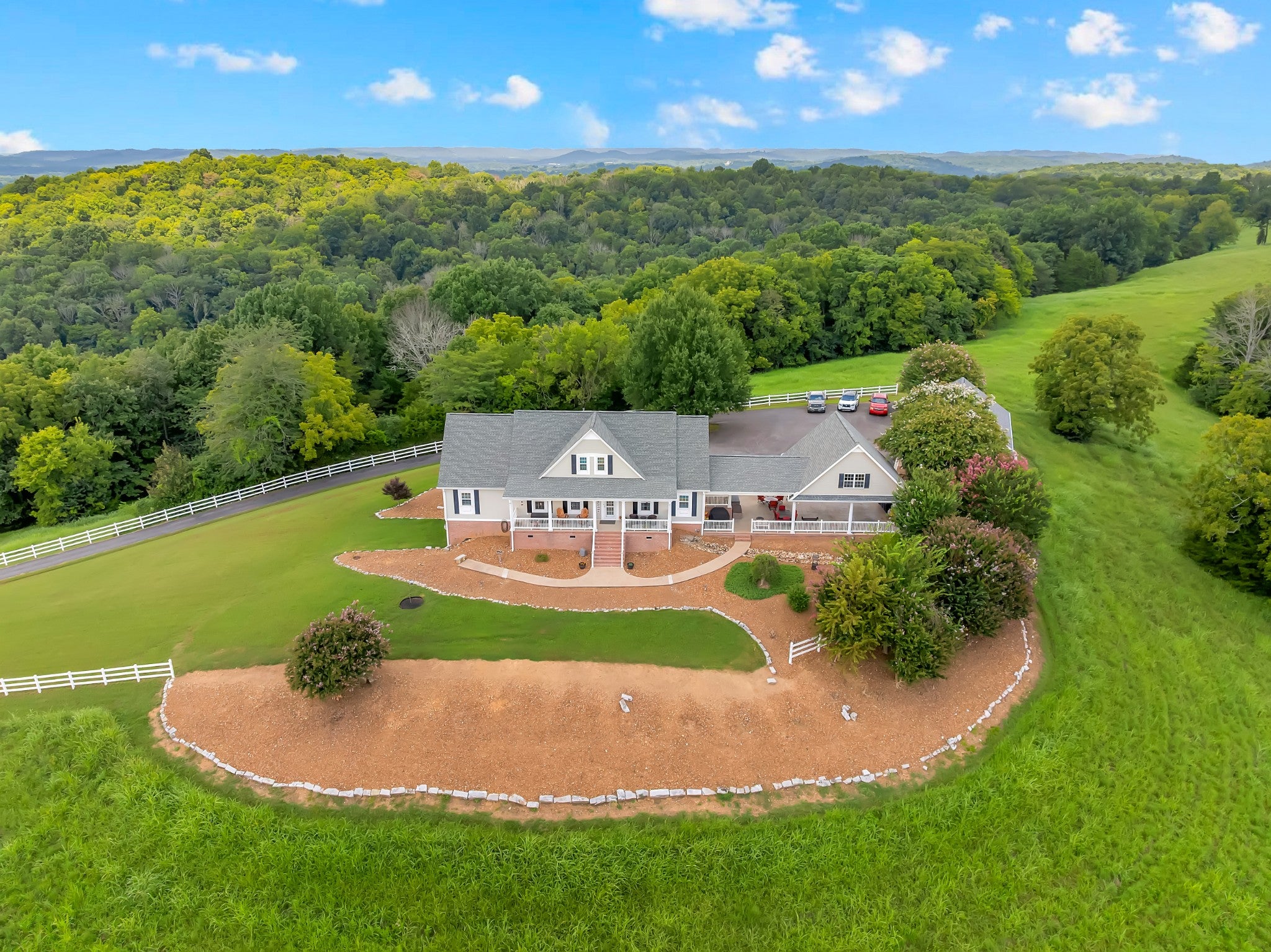 127 Barnes Hollow Rd