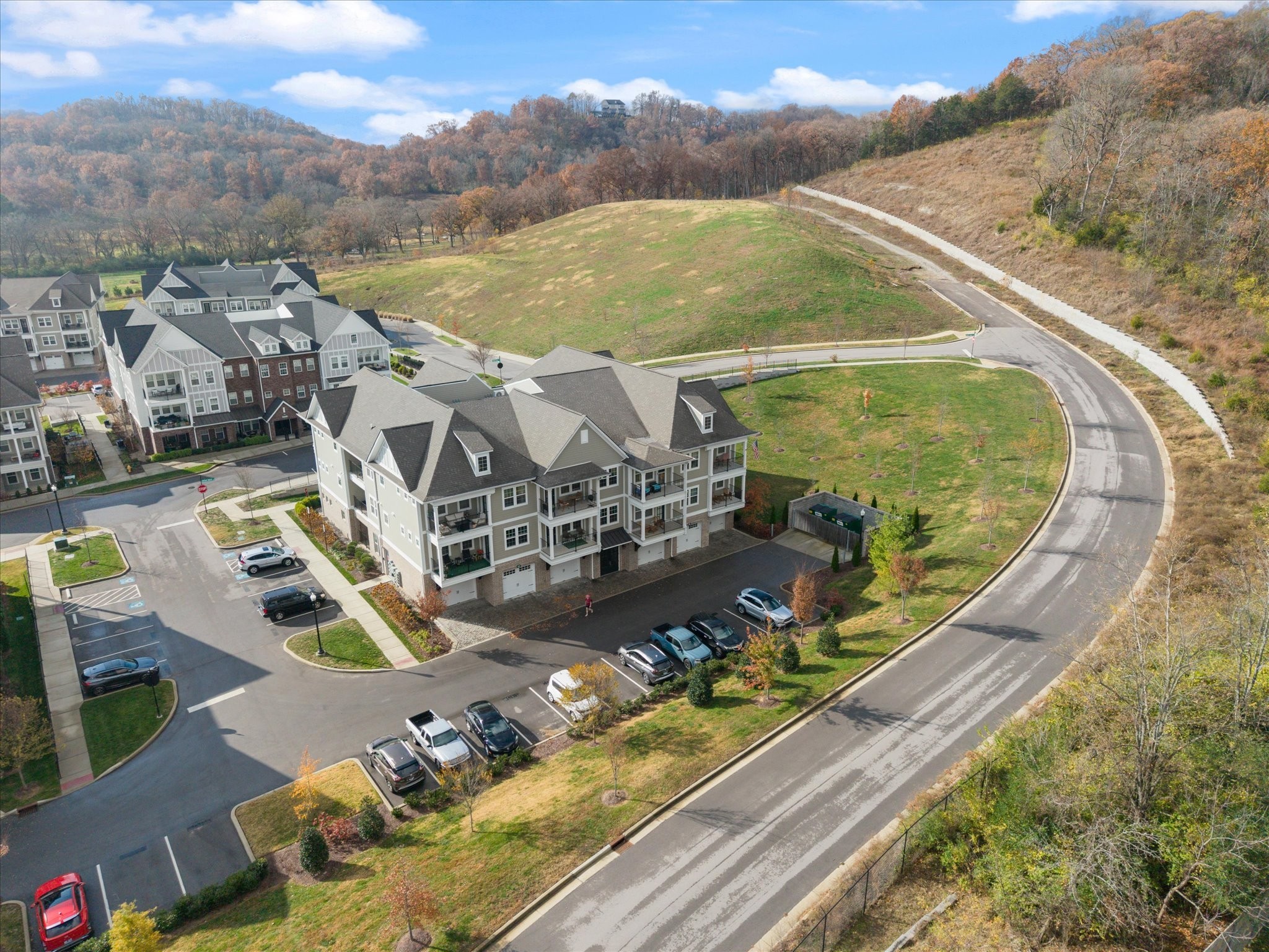 900 Vintage Green Ln 204