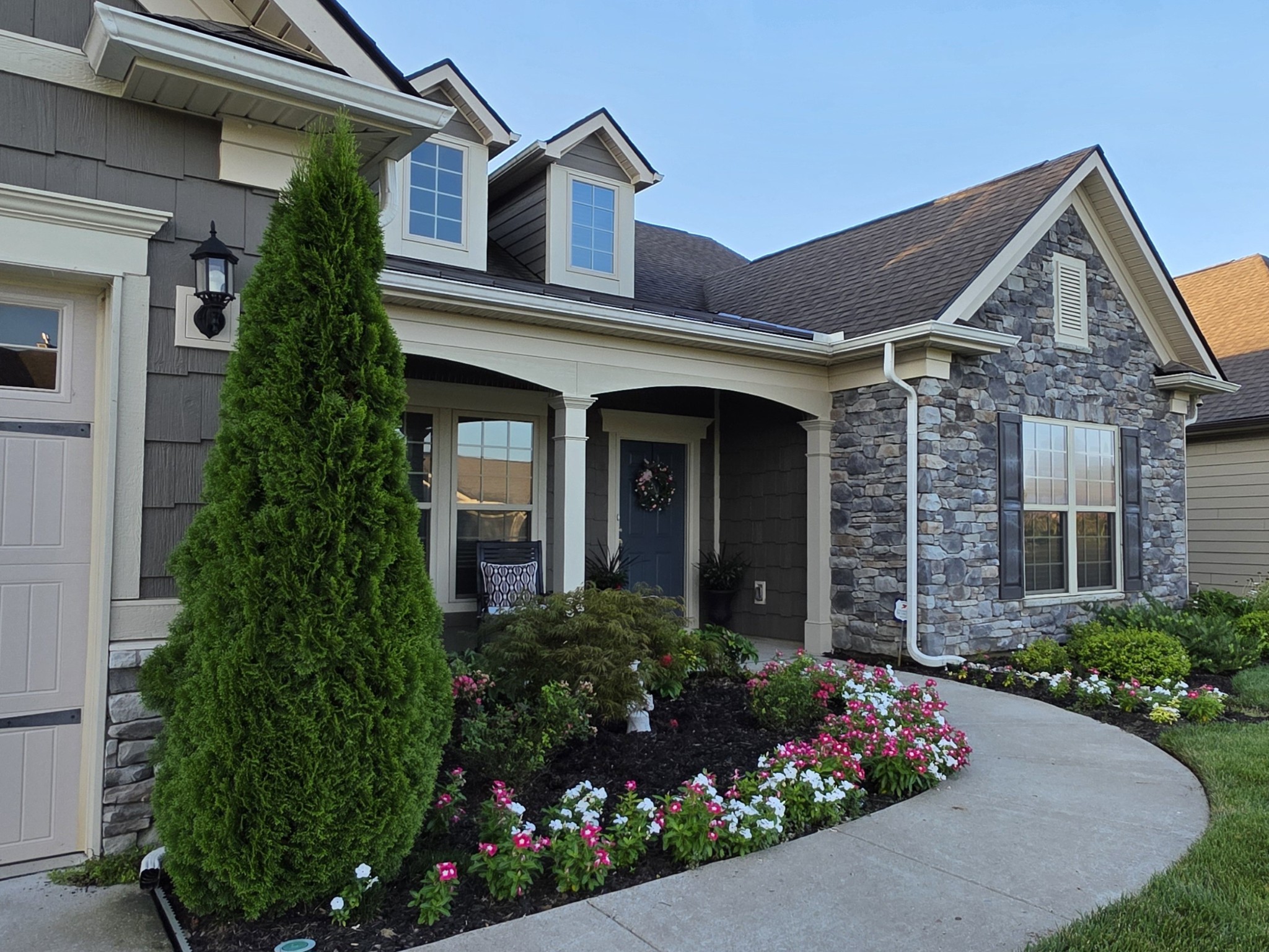 2124 Loudon Hl