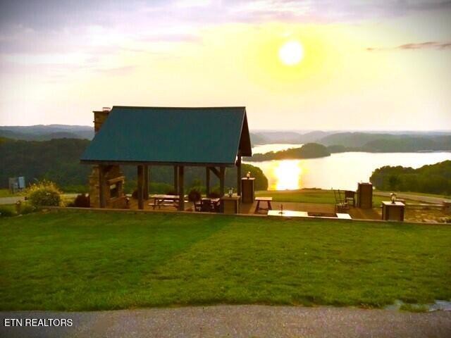 107 Sunfish Ln