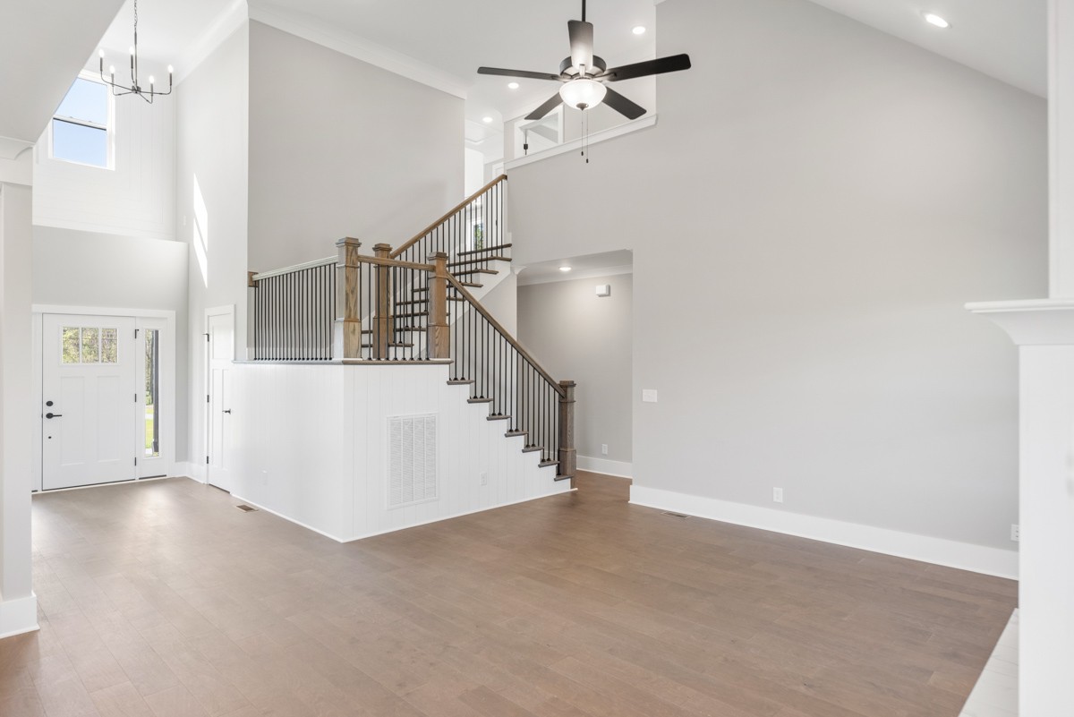 512 Greenfield Ln