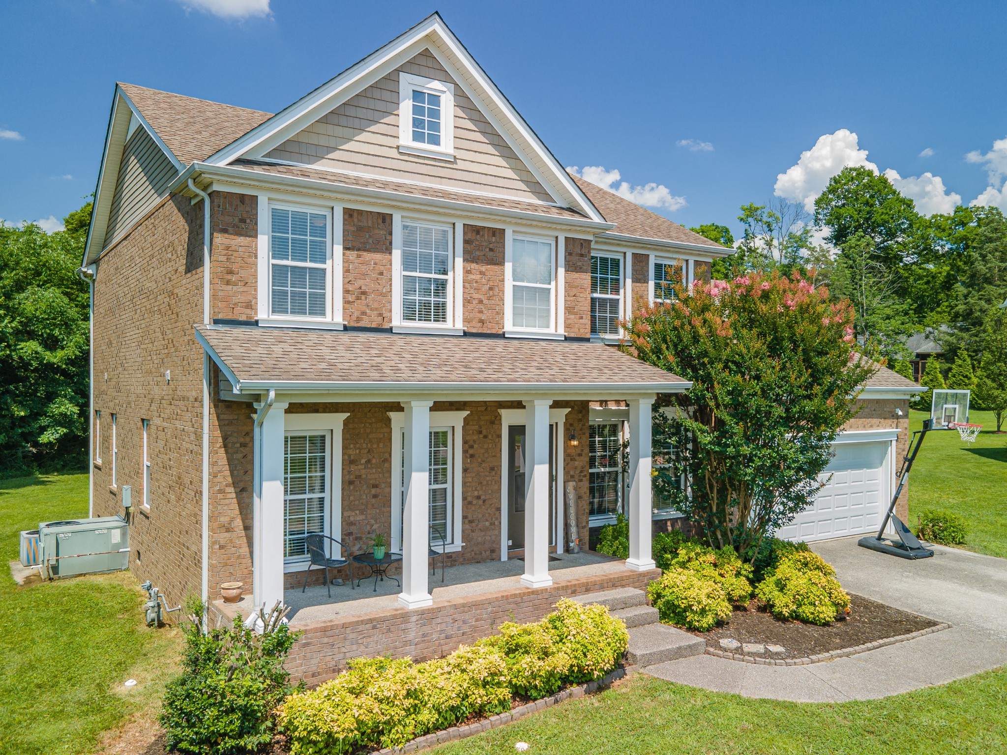 2045 Hawks Nest Ct