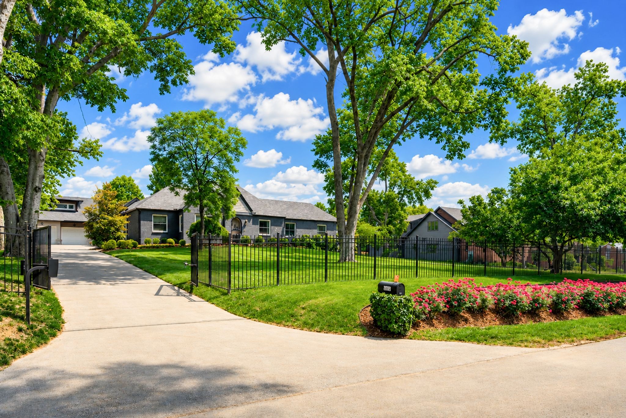 2012 Cedar Ln