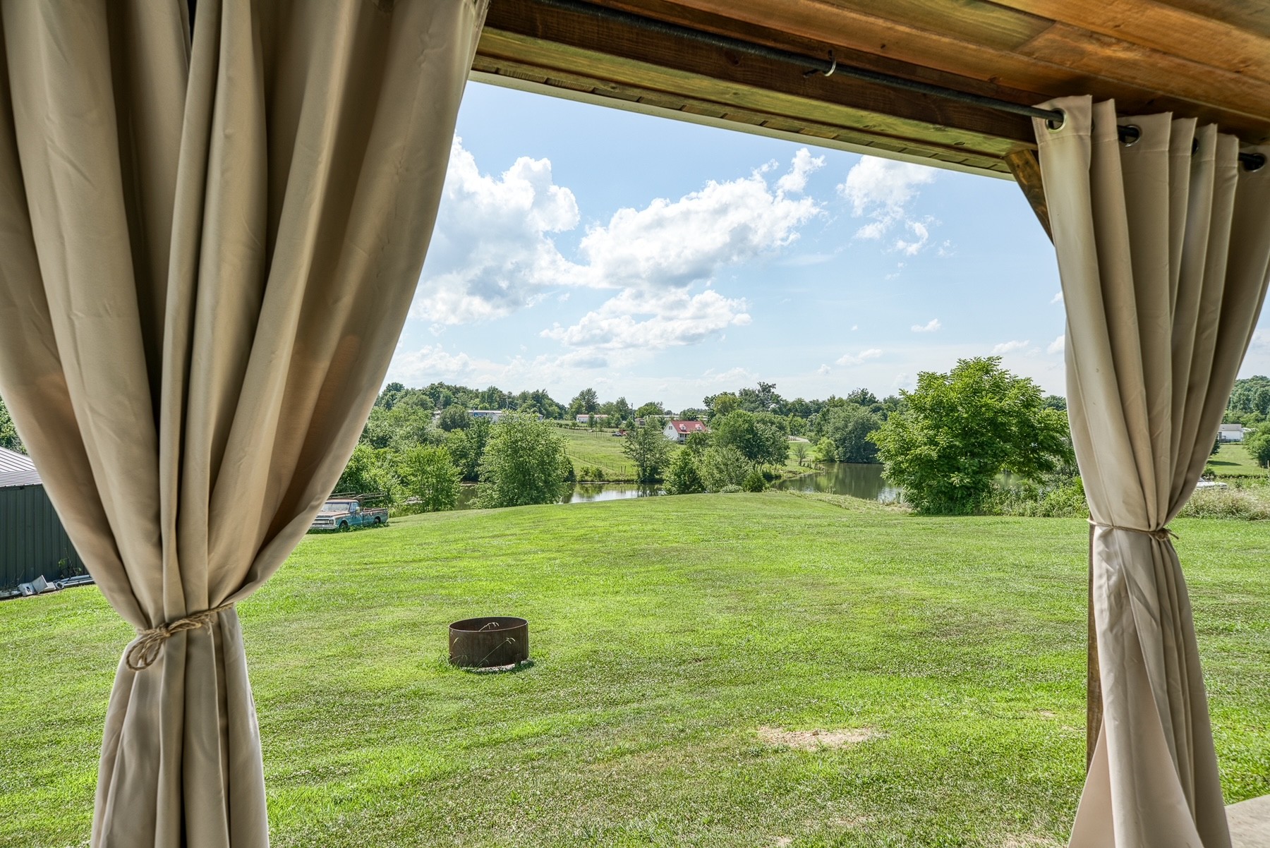 157 Poston Andrews Ln
