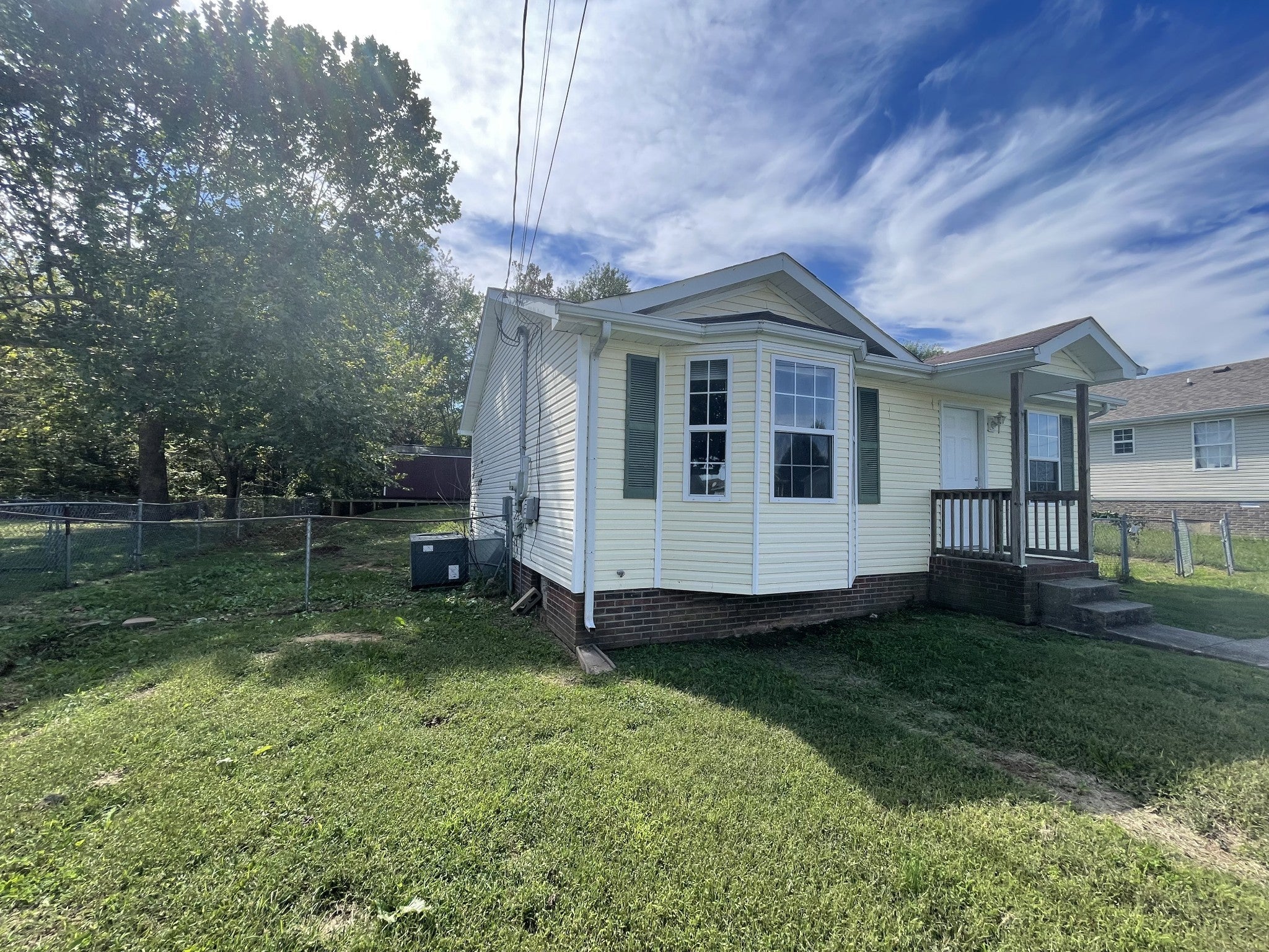124 Grant Ave