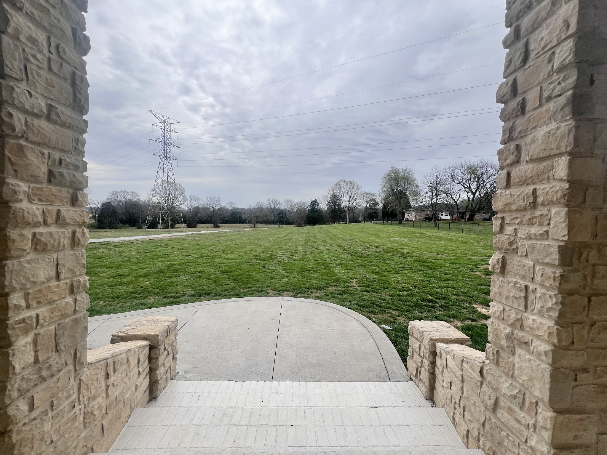 1465 Smith Rd