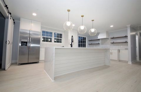 121 Roberta Dr Hendersonville TN 37075