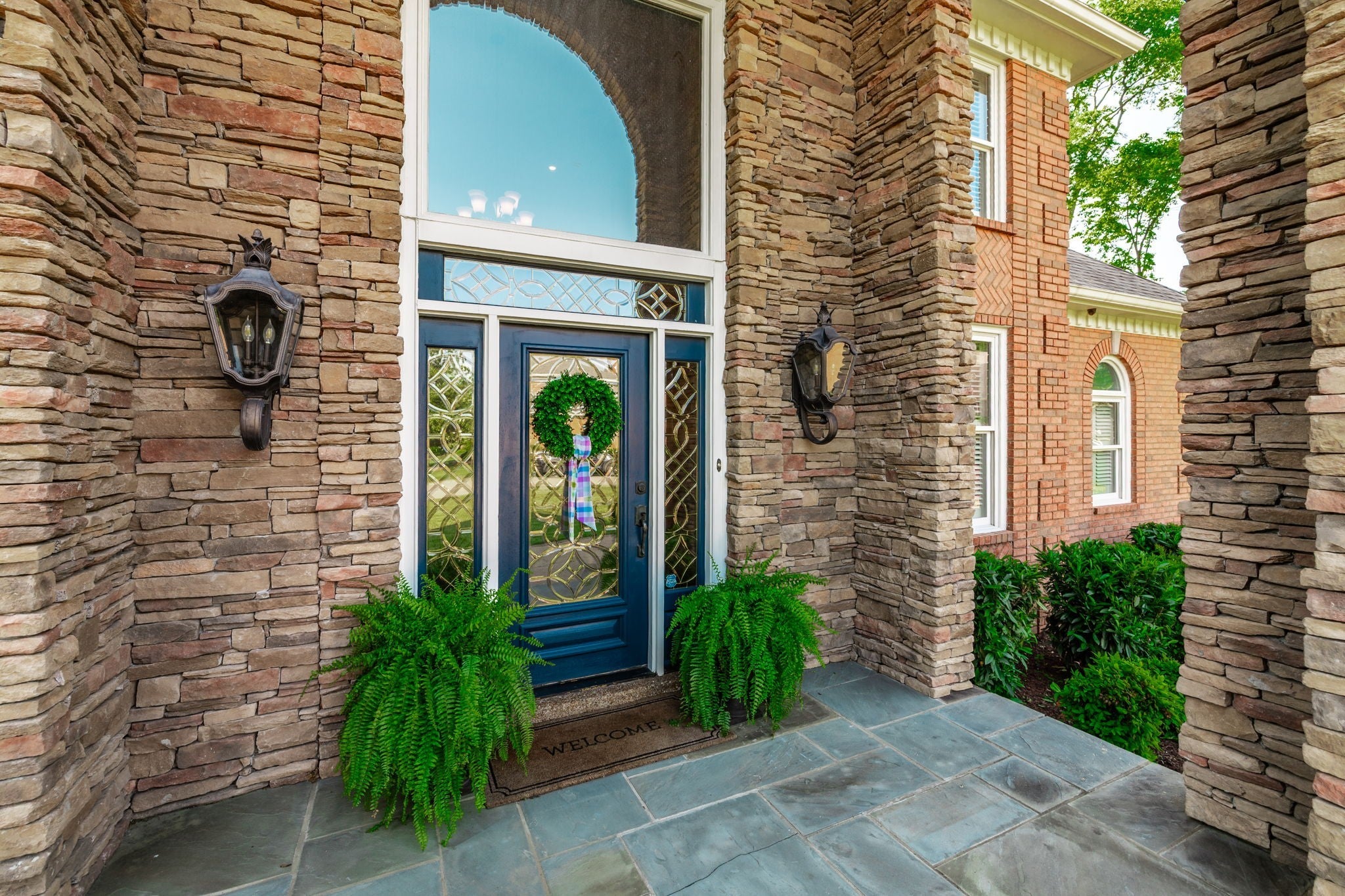 137 Mimosa Dr