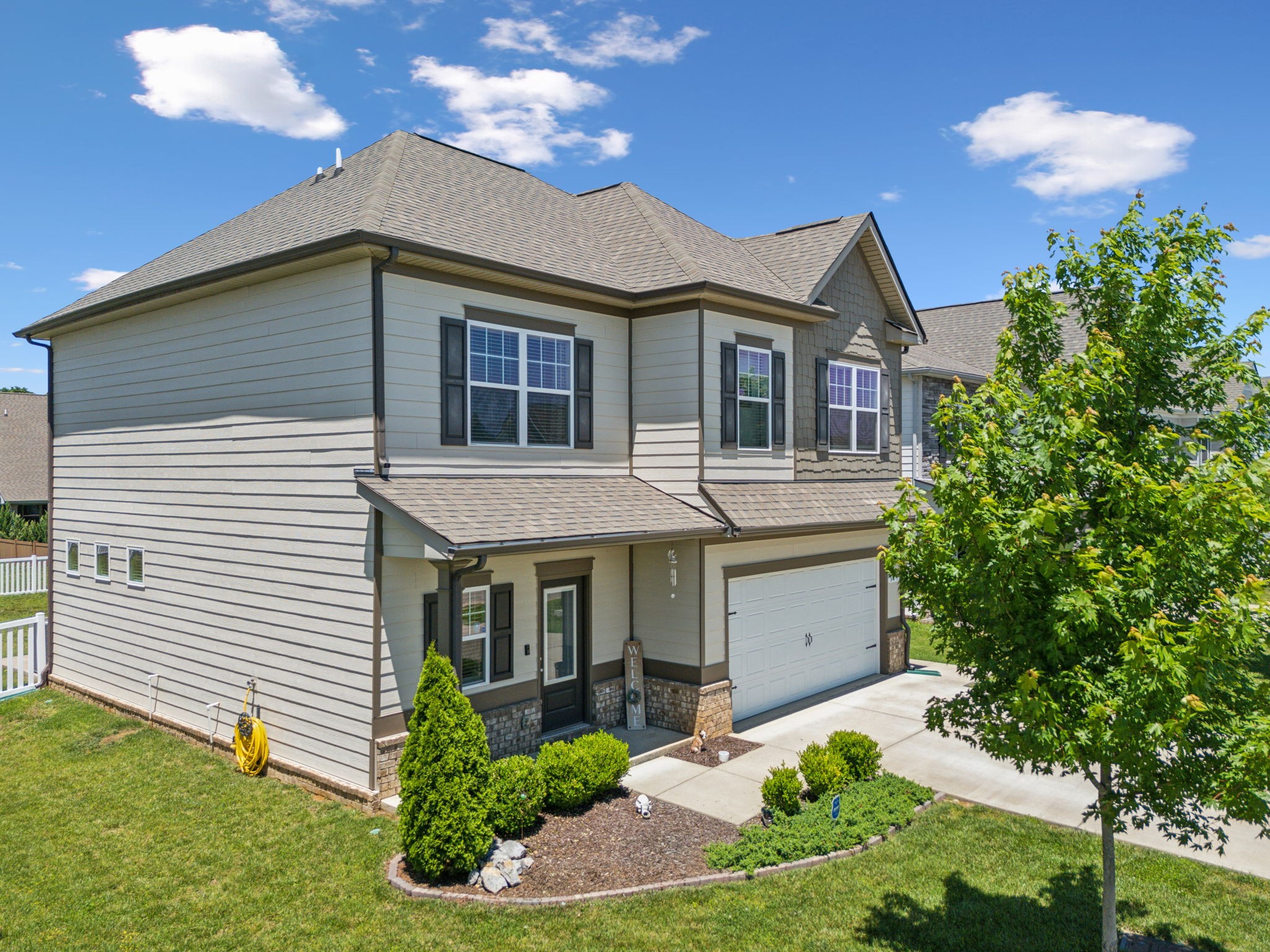 319 Petunia Dr