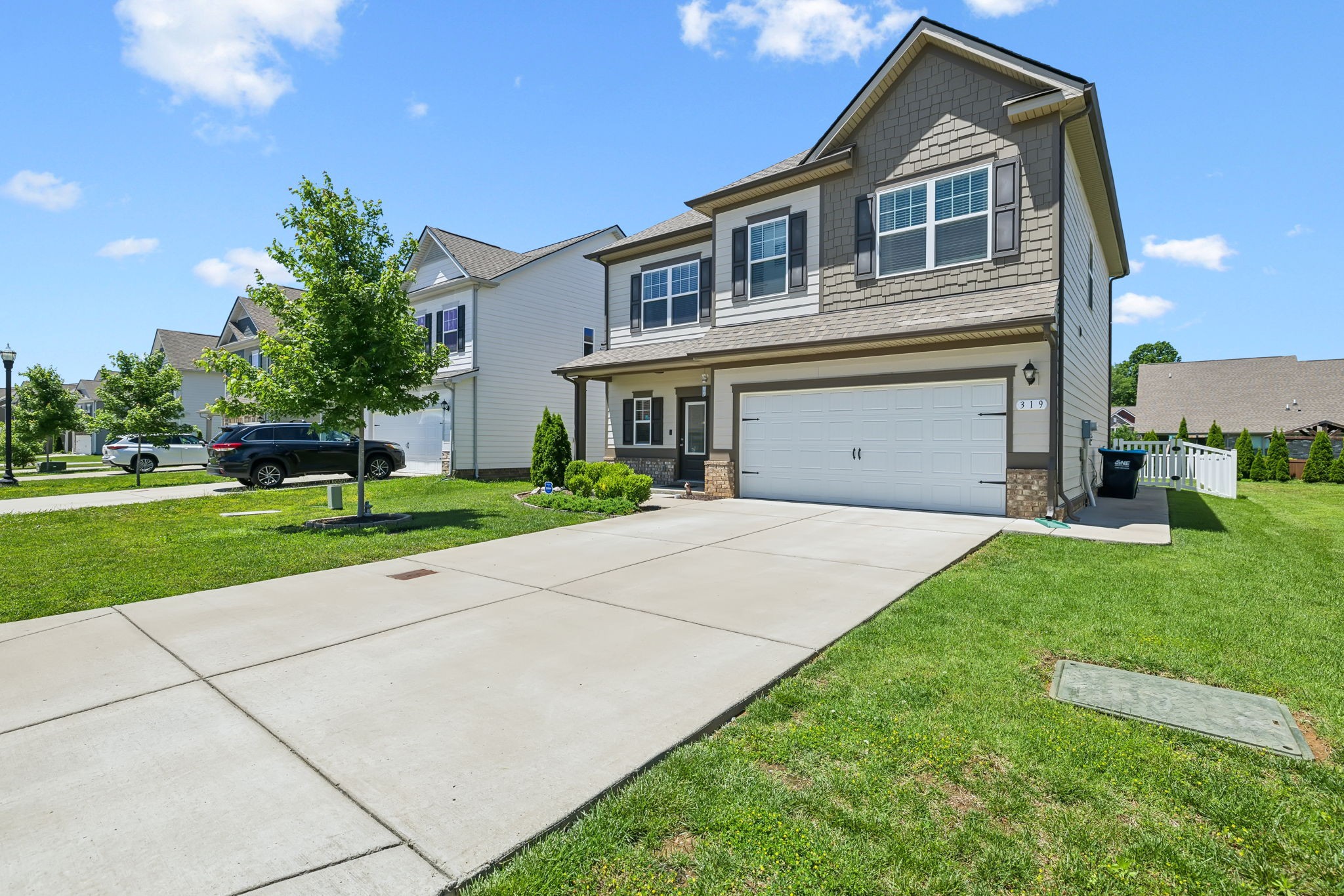 319 Petunia Dr