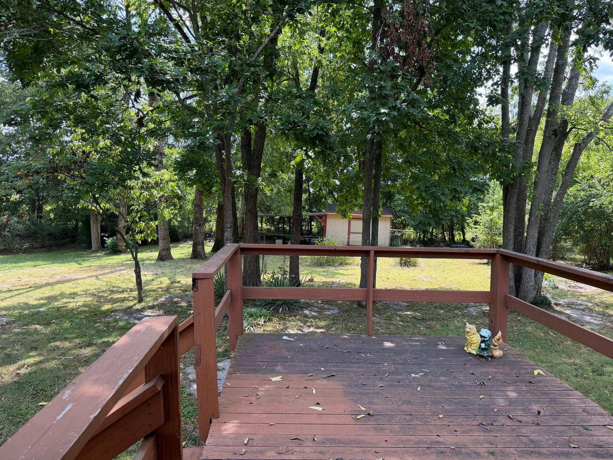 323 Eton Rd