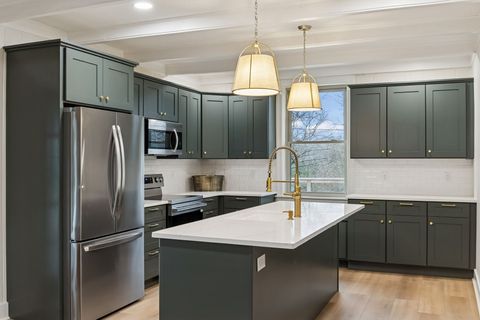 2224 Crestline Dr Nashville TN 37214