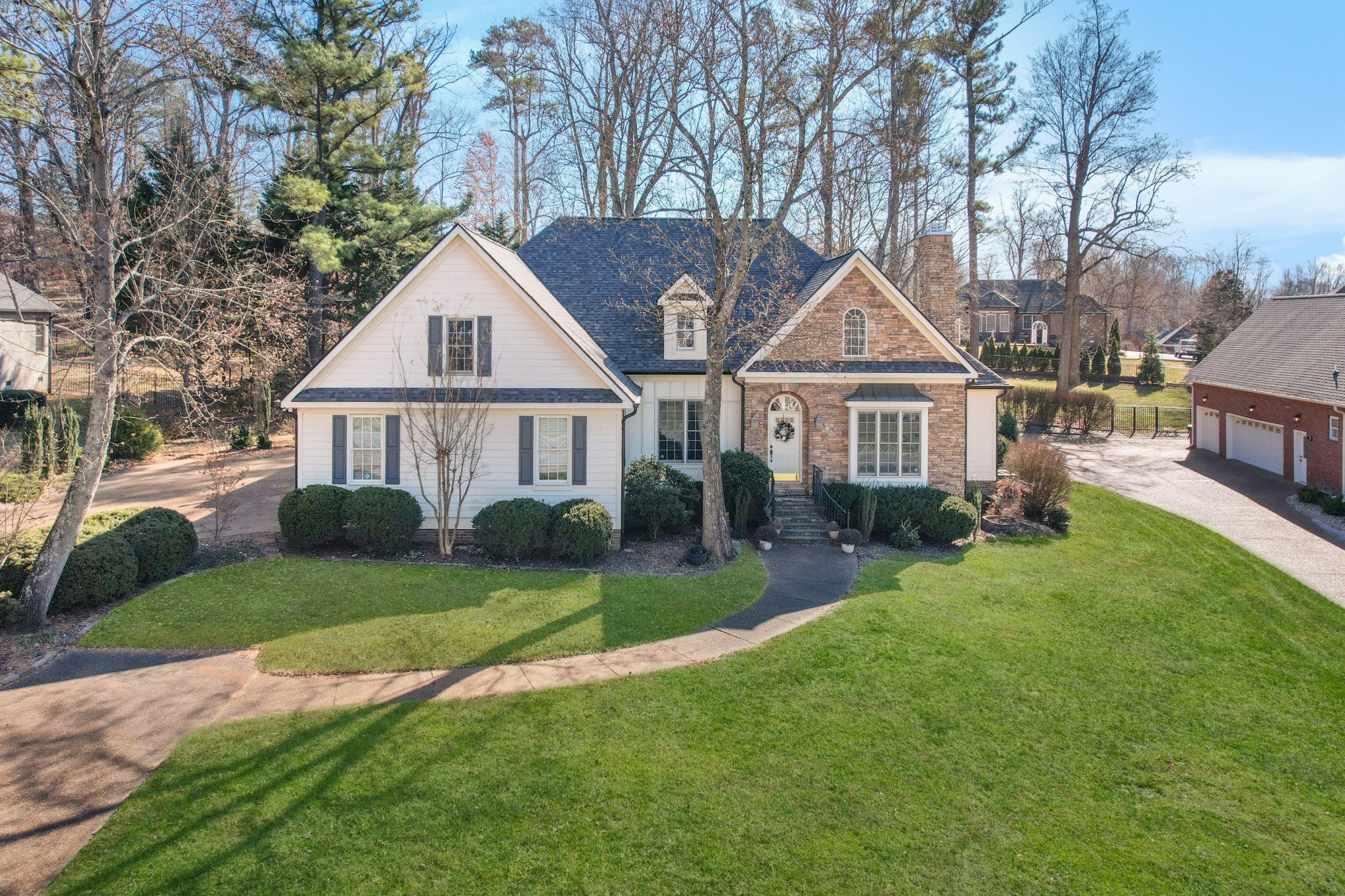 824 Salisbury Way