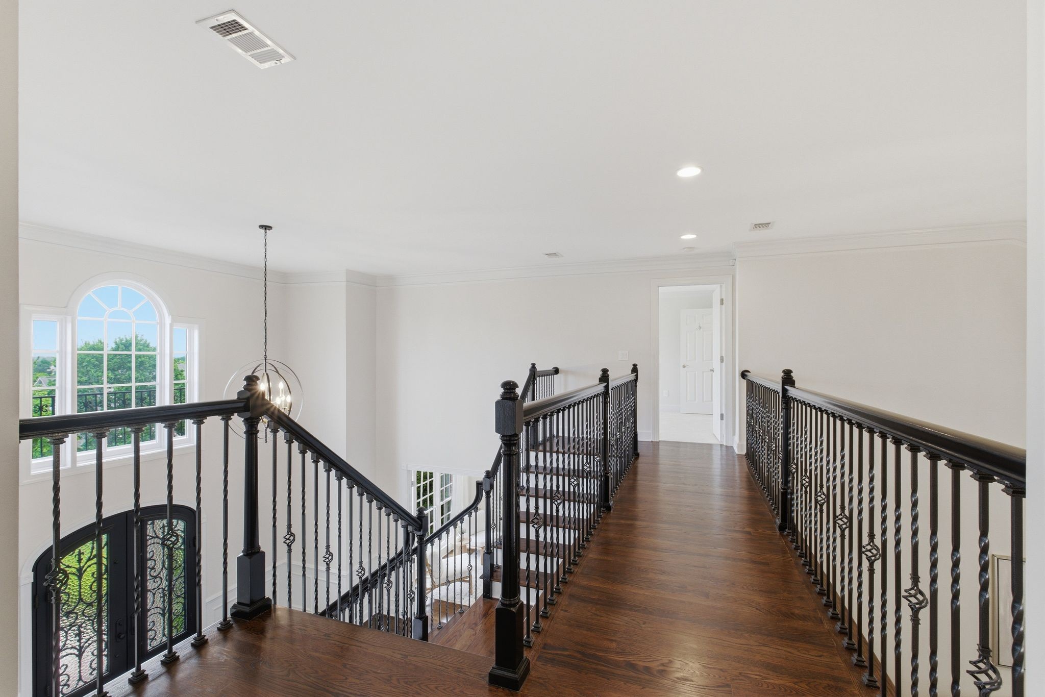 Brentwood, Tennessee, 37027, United States, 4 Bedrooms Bedrooms, ,4 BathroomsBathrooms,Residential,Active,2038625