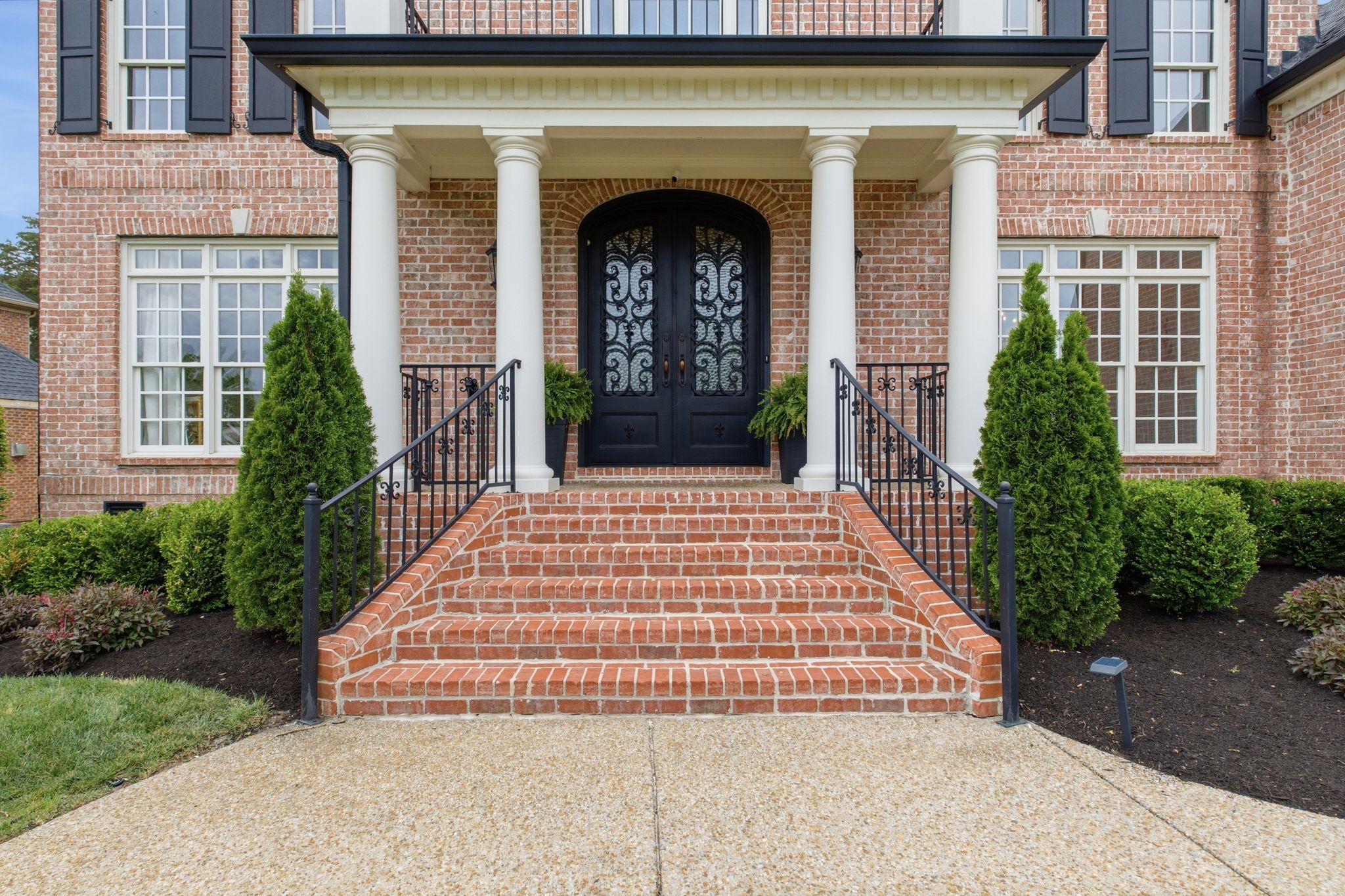 Brentwood, Tennessee, 37027, United States, 4 Bedrooms Bedrooms, ,4 BathroomsBathrooms,Residential,Active,2038625